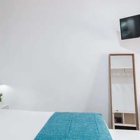 Boutique Puerta Del Rincon 2*