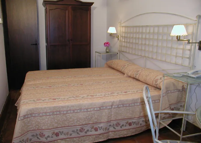 Boutique Puerta Del Rincón 2*